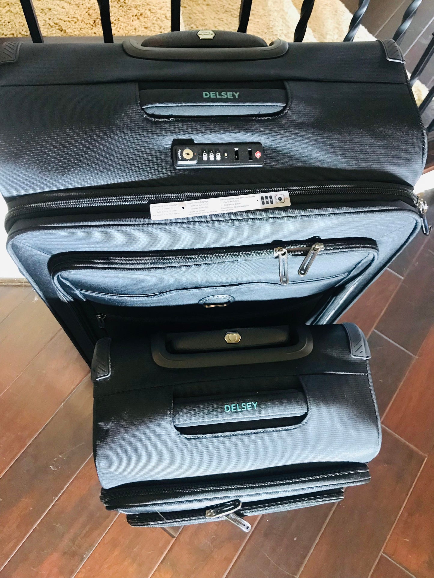 Delsey 2 pc luggage set