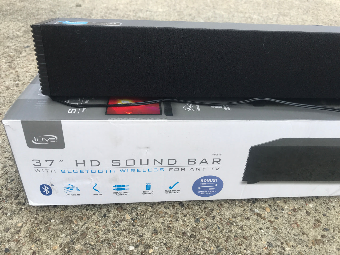 ILive 37 in. Sound Bar with Bluetooth Wireless and Remote